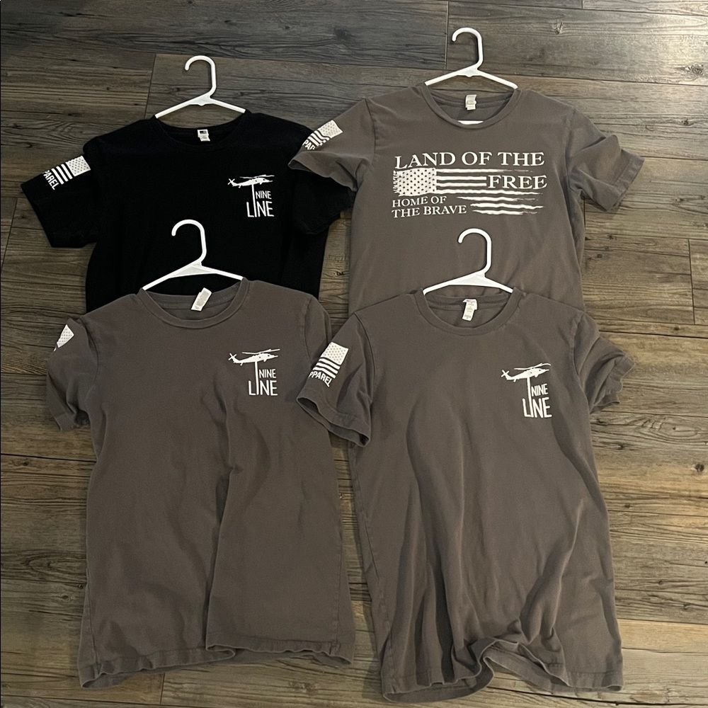 Men's Short Sleeve T-Shirt - Black and Gray
